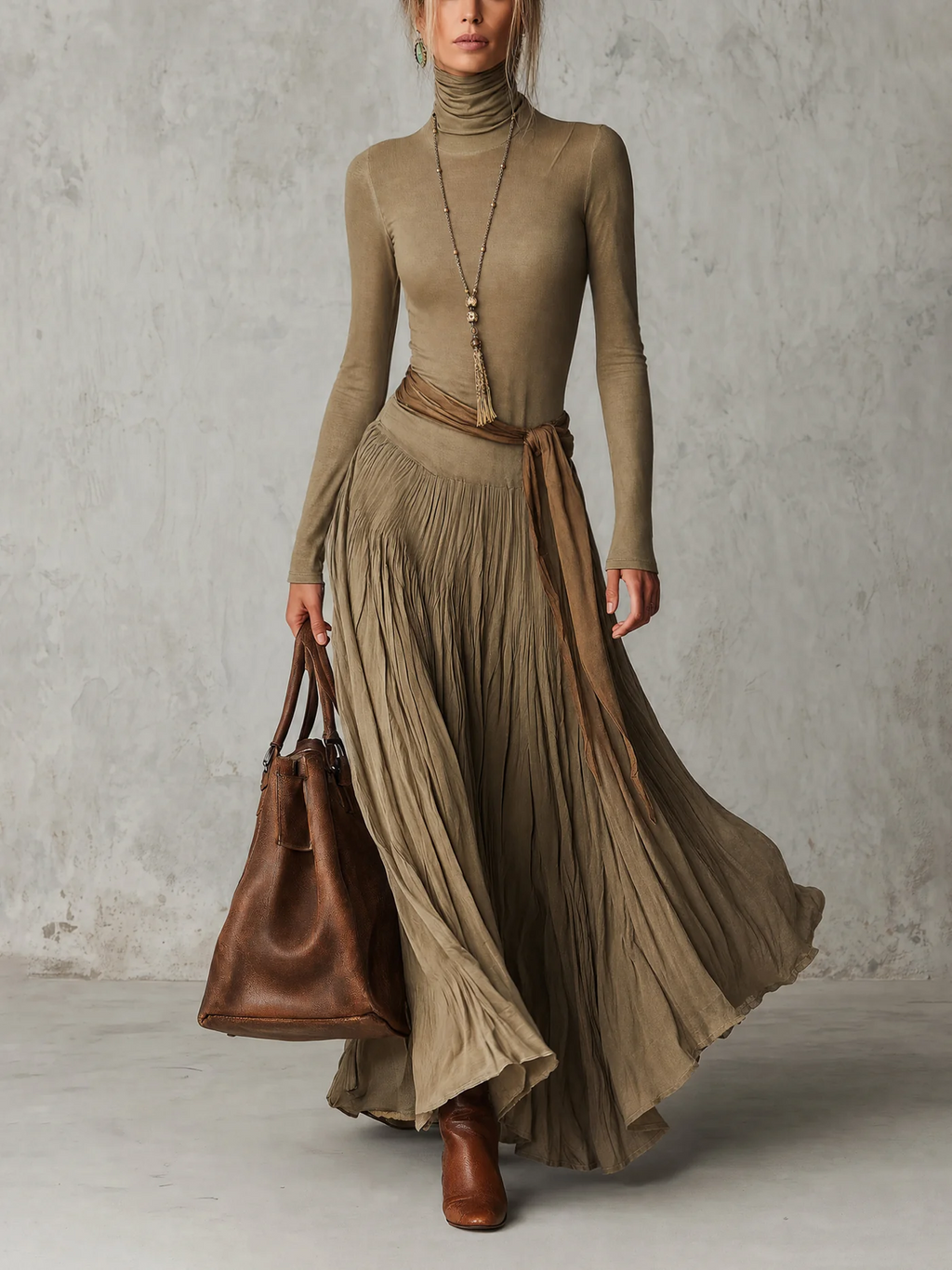 JÚLIA | Robe maxi plissée élégante à col roulé, manches longues et nœud à la taille