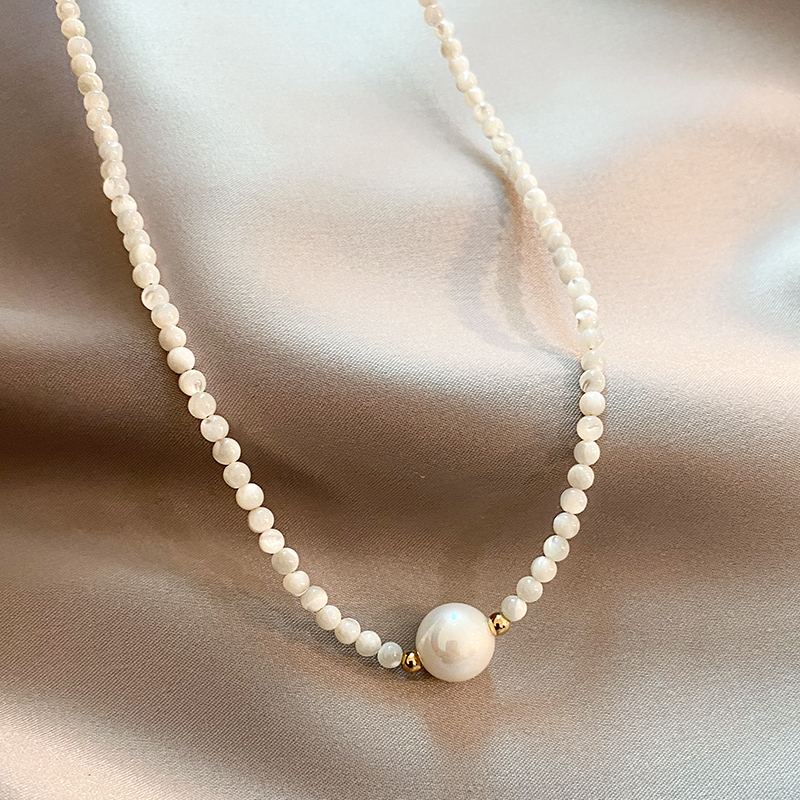 ODETTE | Collier de perles chic