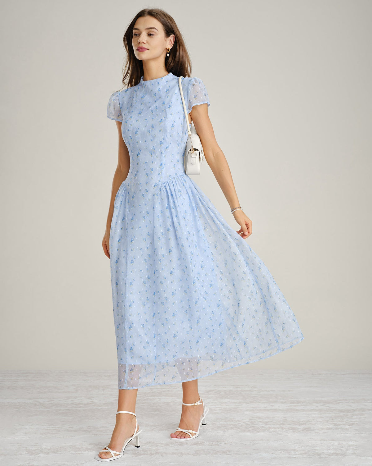 Clara | Vestido Largo de Gasa Floral Azul Mujer Cuello Alto Manga Corta