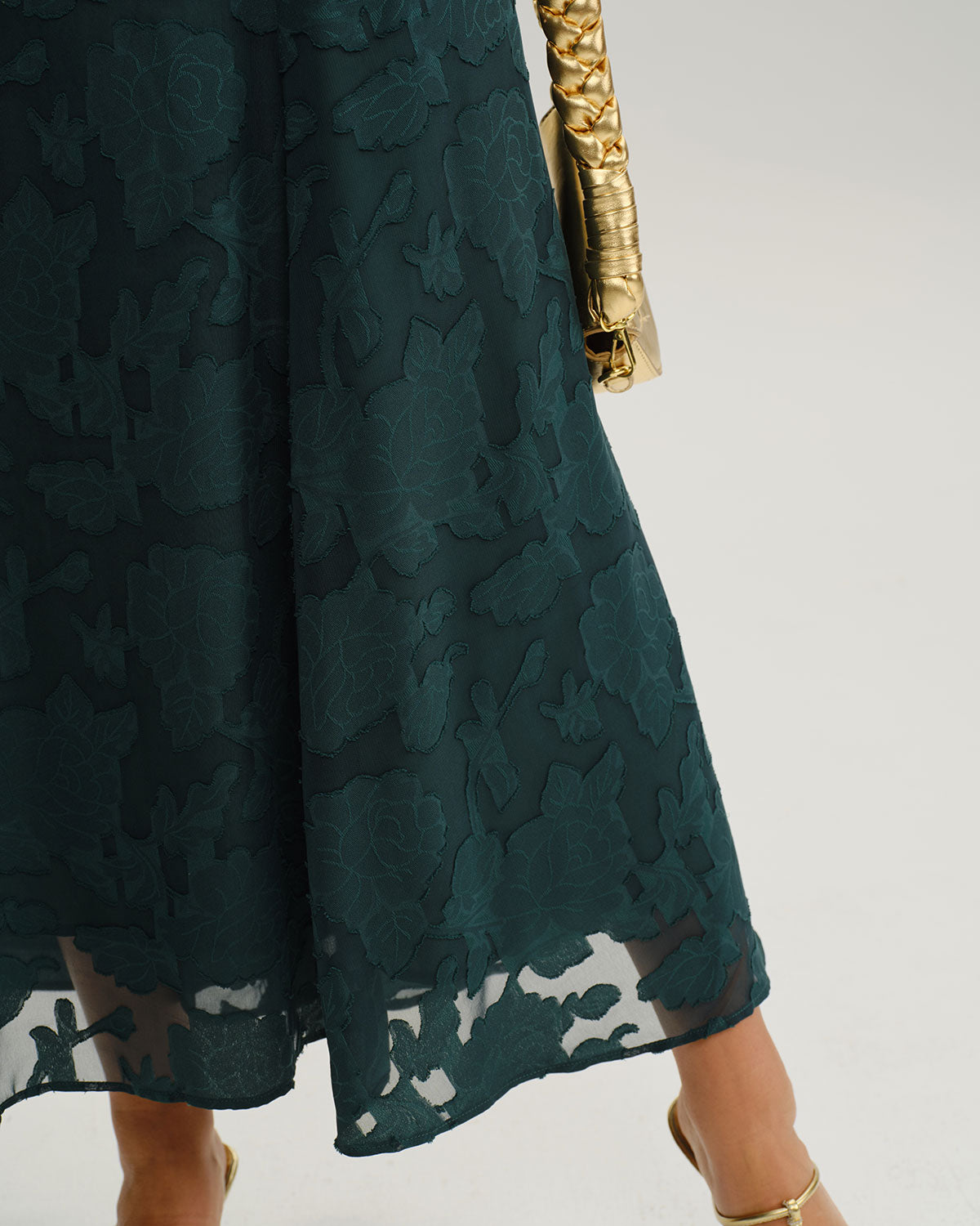 Esmeralda | Vestido Largo de Jacquard Verde Mujer Espalda Cruzada Corte A